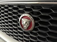 JAGUAR E-PACE Photo 21