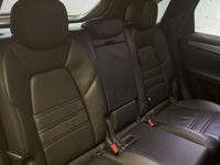 Porsche CAYENNE Photo 7