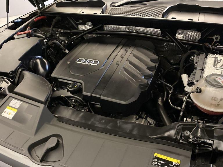 Audi Q5 Photo bsapi-baabff50f1a30b10072cbdd2e53c225d5d9a0dd1.jpg