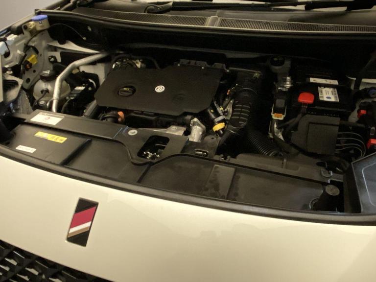 DS AUTOMOBILES DS 7 Photo bsapi-bab42e505104d7cfa8dd893016c910ce978f4322.jpg