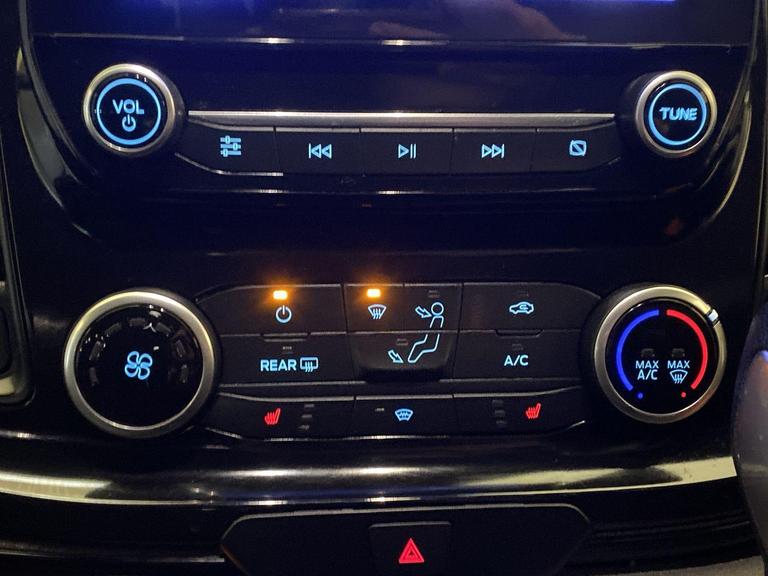 FORD TOURNEO CUSTOM Photo bsapi-bac7be94d042760bbef4b793a1266655b6002f15.jpg