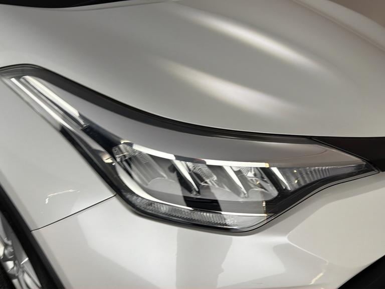 Toyota C-HR Photo bsapi-baebf256c3c29a7ec5280823e5fcb598a5f4b892.jpg
