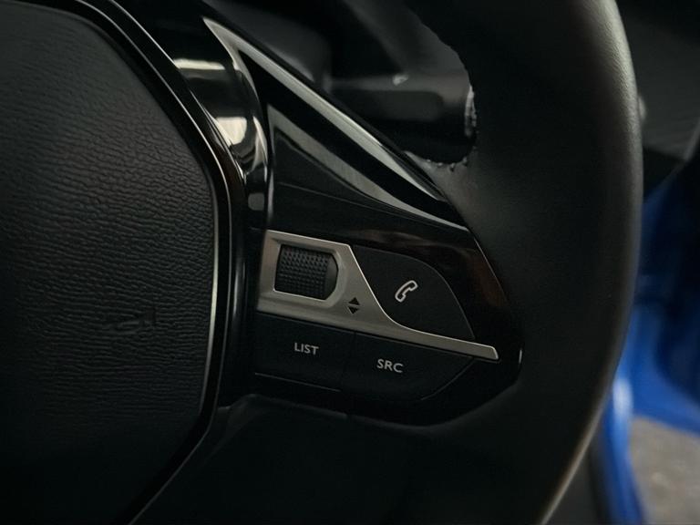 PEUGEOT 208 Photo bsapi-bb03cc8545eafcc5d6d588b03c423d4b29432362.jpg