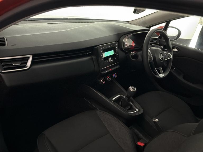RENAULT Clio Photo bsapi-bc6442c09b3d94b54e596ce78c9ec6be16fffa31.jpg