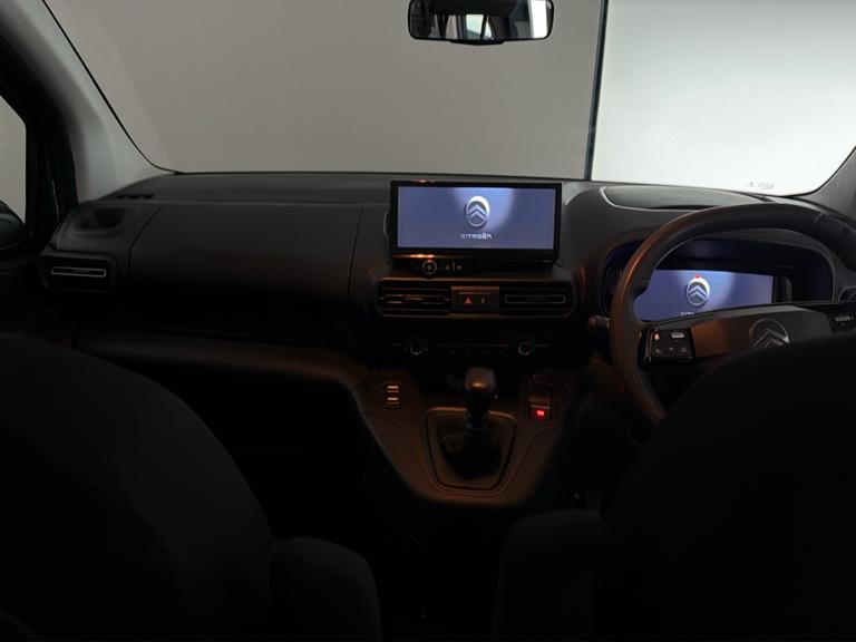 CITROEN BERLINGO Photo bsapi-bcca2679253bce9d321f16b4dec1de638ddf4be9.jpg