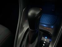 TOYOTA Yaris Photo 6