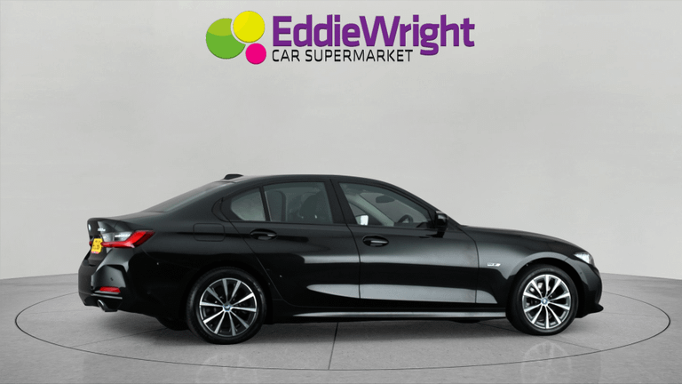 BMW 3 Series Photo bsapi-bd63ee0c3f2e0698a5c4438a48bd4abf4f27fd15.jpg