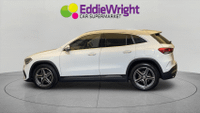 MERCEDES-BENZ GLA Photo 2