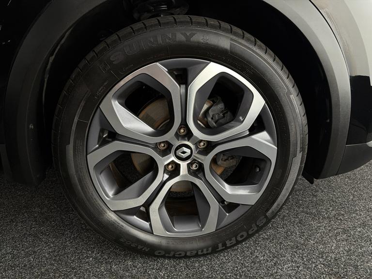 RENAULT CAPTUR Photo bsapi-bd8b015363cb97af0c9731014db92681a7e64b47.jpg