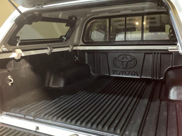 Toyota HILUX Photo bsapi-be4ac7944d255c8152a4a4c74d65da438bee9462.jpg