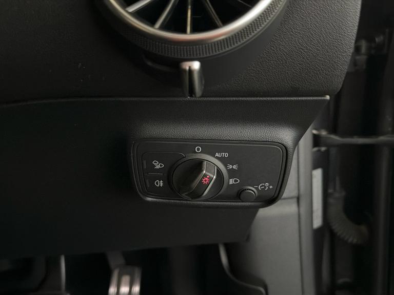 Audi TT Photo bsapi-be92ff61370c4da7adebccea4acf171b459947ce.jpg
