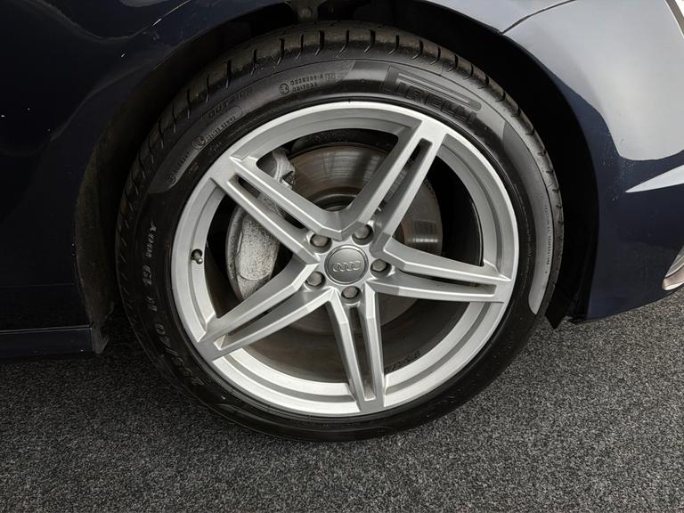 AUDI A7 Photo bsapi-beef3ff930c6f504069160559bb007e4cd769630.jpg
