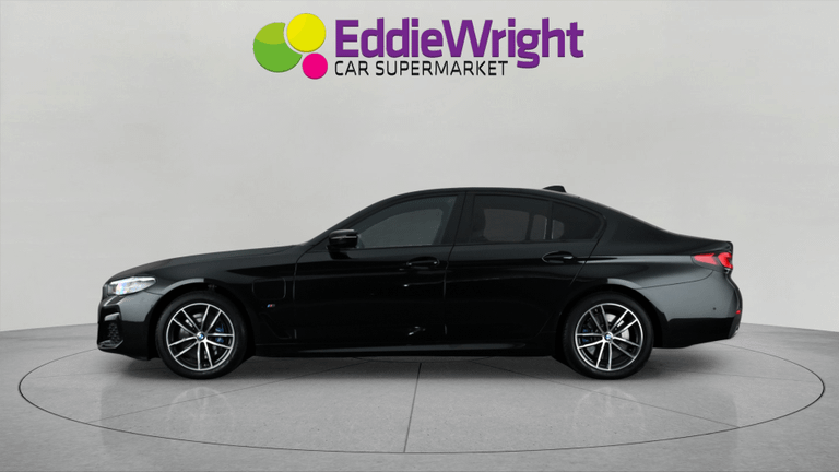 BMW 5 Series Photo bsapi-bf1eecb7e167b04e1a78bbe4fcdcf81b723bfe04.jpg