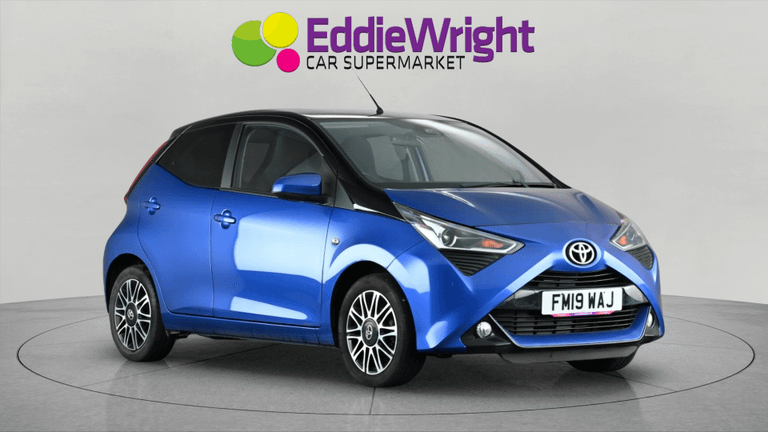 TOYOTA Aygo Photo bsapi-bf966a9bfde3c4d769213355b57776c333dceec5.jpg