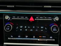 HYUNDAI Santa Fe Photo 17