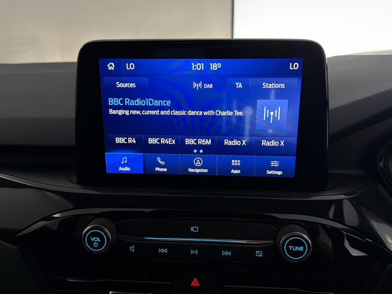 FORD Kuga Photo bsapi-c033becd496d120e5282641f99a55bd1306a4b60.jpg