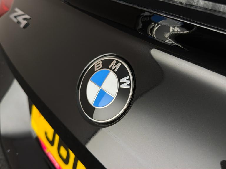 BMW Z4 Photo bsapi-c05e91b1cca08b87cd20fe1992469c517fcaa4c9.jpg
