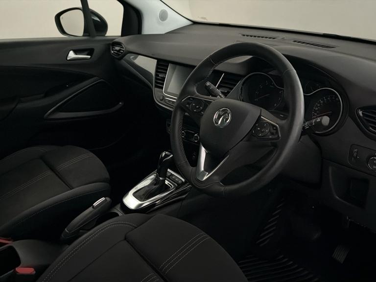 Vauxhall CROSSLAND Photo bsapi-c10171092ec478ff37abf0975fe88eba258020dc.jpg