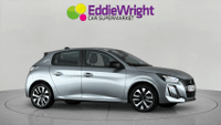 PEUGEOT 208 Photo 8