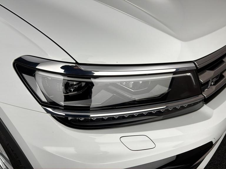 Volkswagen Tiguan Photo bsapi-c1c4c65ac1ace55f91144505a21c292aa3720fab.jpg