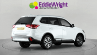 MITSUBISHI Outlander Photo 6