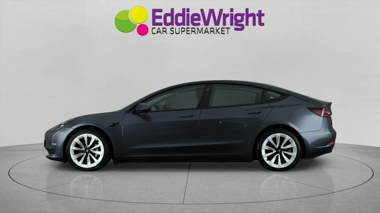 TESLA Model 3 Photo bsapi-c1e88a8411408e533a282bc662ea923d0386e53f.jpg