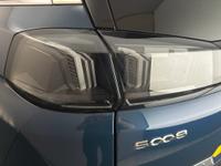 PEUGEOT 5008 Photo 18