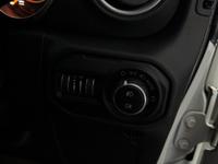 JEEP Wrangler Photo 31