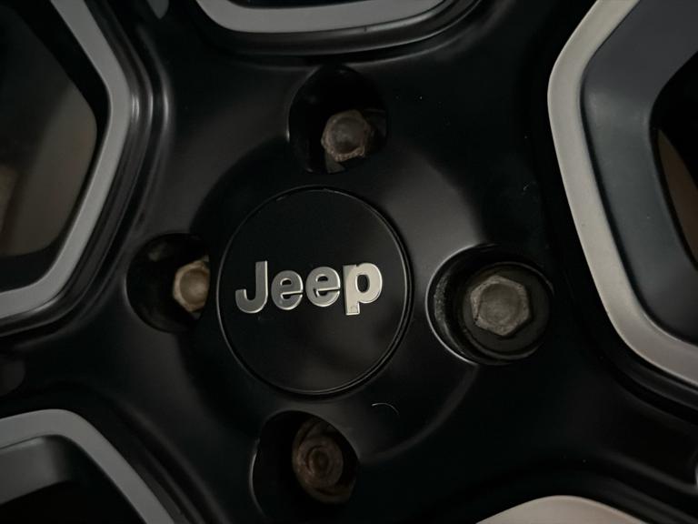 JEEP AVENGER Photo bsapi-c5adce47d799f0d2e8b22b0af8f23a6290f73ecd.jpg