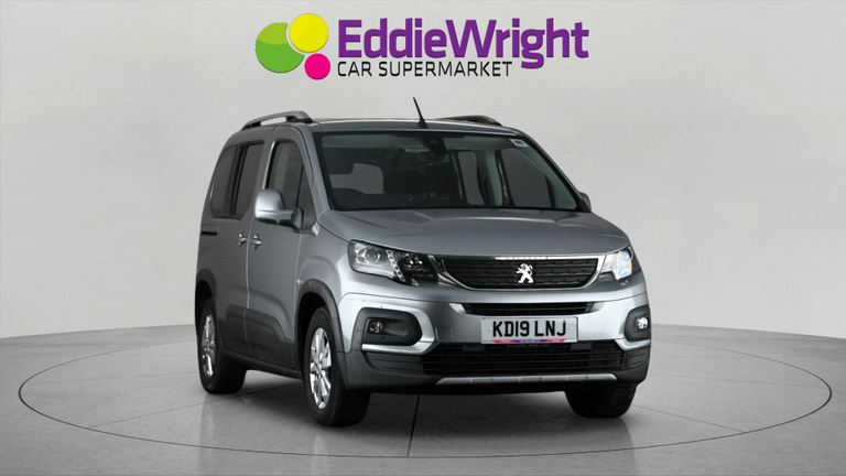 PEUGEOT RIFTER Photo bsapi-c7cccf6e350e38c5b716fed4a6cc28ce0a512178.jpg