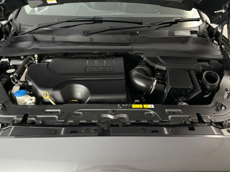 JAGUAR E-PACE Photo bsapi-c8f3e83db84f77c9541c3315301d7310f2d4895f.jpg