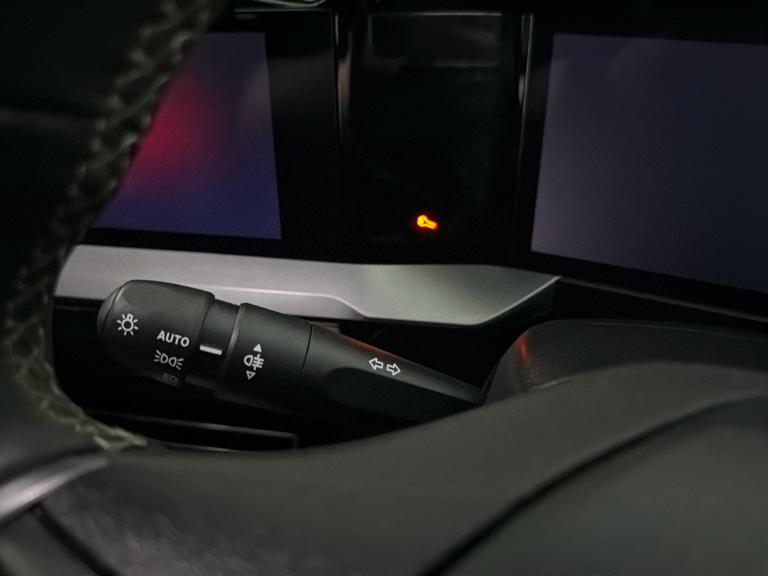 Vauxhall Mokka Photo bsapi-c8f91ca9108bc8fbc8dcdfa75c1fd451b2016376.jpg