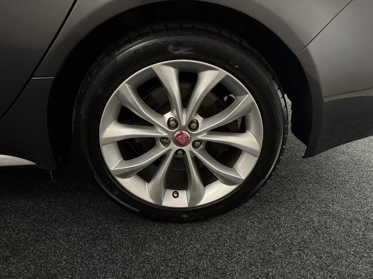 Jaguar Xf Photo bsapi-c9ae026112be5c2bf52b5c1bed1708dfc5e4294c.jpg
