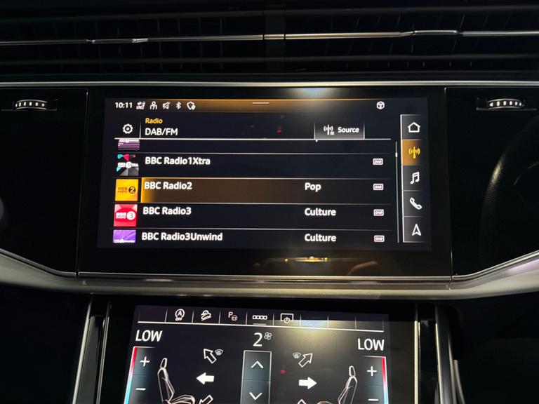Audi Q7 Photo bsapi-cb39703c34234eadefdebc0dfa790c2e31bef678.jpg