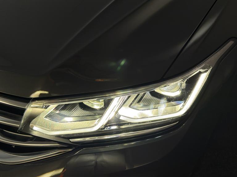 Volkswagen TIGUAN Photo bsapi-cb3d87af5338a7a116dc9e9b84eb10d604a81c35.jpg