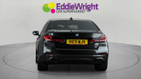BMW 5 Series Photo 5