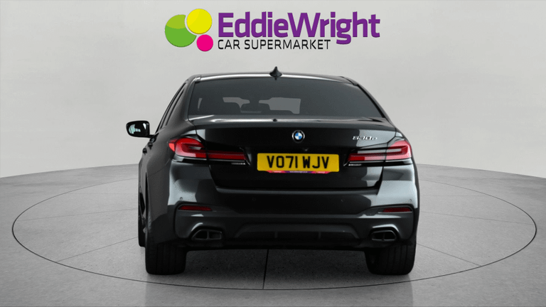 BMW 5 Series Photo bsapi-cb8cf4a80c92194580adbdaaaad817fb45cc7ee1.jpg