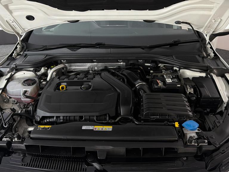Volkswagen GOLF Photo bsapi-cbf819f8d6ac2b74a4728b619467ad8acd6fe40a.jpg