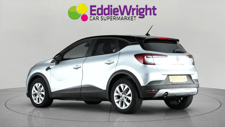RENAULT Captur Photo bsapi-cbffeedbbc9e2a8de9c620cdc8a729b91aa7b6eb.jpg