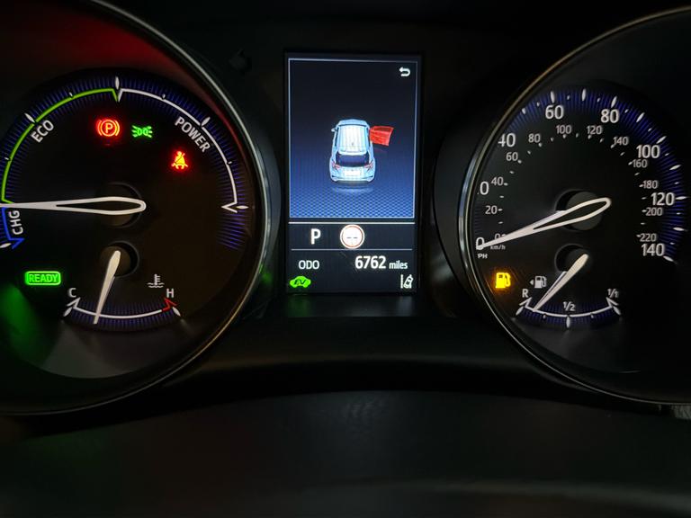 Toyota C-HR Photo bsapi-ccbbf1425f28b9834a40e155327bc7cbf6d31705.jpg