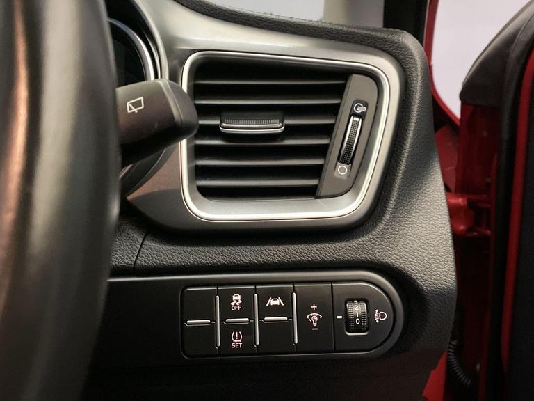 Kia CEED Photo bsapi-cd120afc8543453d127e41f6768b34c77e768c6d.jpg