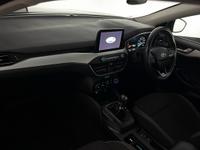 FORD Focus Photo 29