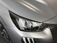 PEUGEOT 208 Photo 22