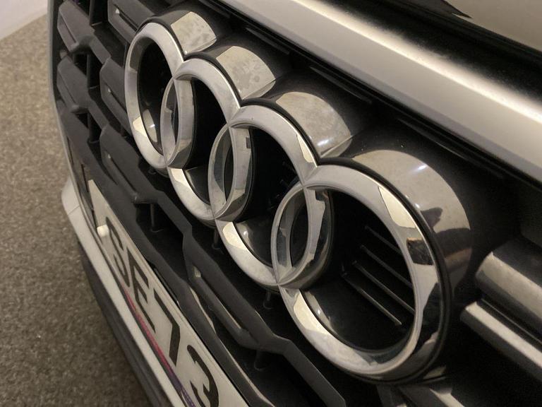 Audi Q2 Photo bsapi-ce85b306ebd428659a84ae40a5e344bf2482b445.jpg