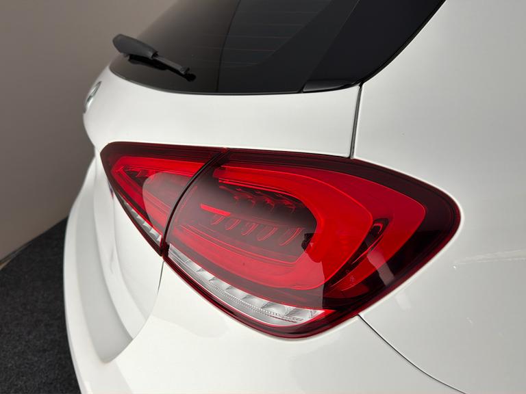 MERCEDES-BENZ A CLASS Photo bsapi-cfaf8fd8b7f255e3a1269541fb74f35af94b8a7c.jpg