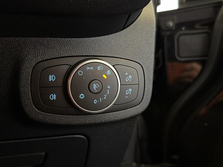 FORD Fiesta Photo bsapi-cfee37b0a3e8deb623d5e523adb3abfbc835e94f.jpg