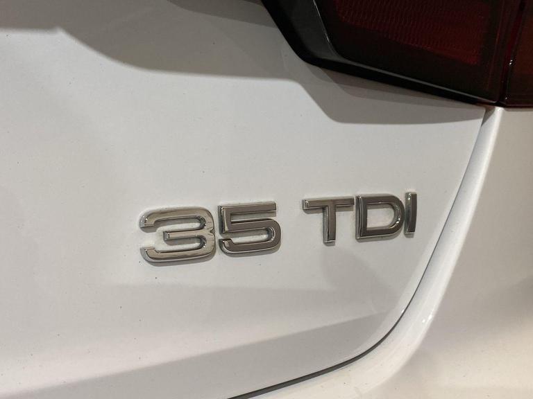 Audi A4 Photo bsapi-d05e7afa5bc6cf3caf29ab9eac3a5b40fe25655e.jpg