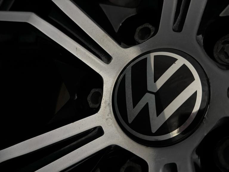 Volkswagen Tiguan Photo bsapi-d15717b9b5a5b62bcec9f9407fe951abefc76fb6.jpg
