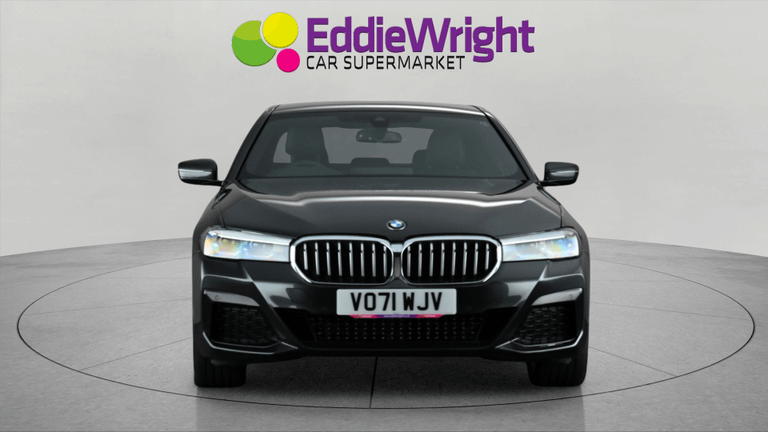BMW 5 Series Photo bsapi-d1edf72d9d993773371e34bf18ded2f1a8edf851.jpg