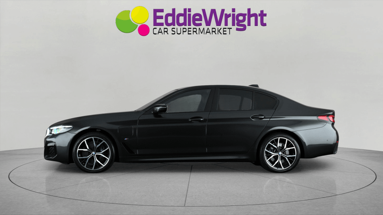 BMW 5 Series Photo bsapi-d2e0d84dcd0395fc34d40059cacaa0dbda85bf3e.jpg